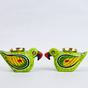 Pair parrot tea lights